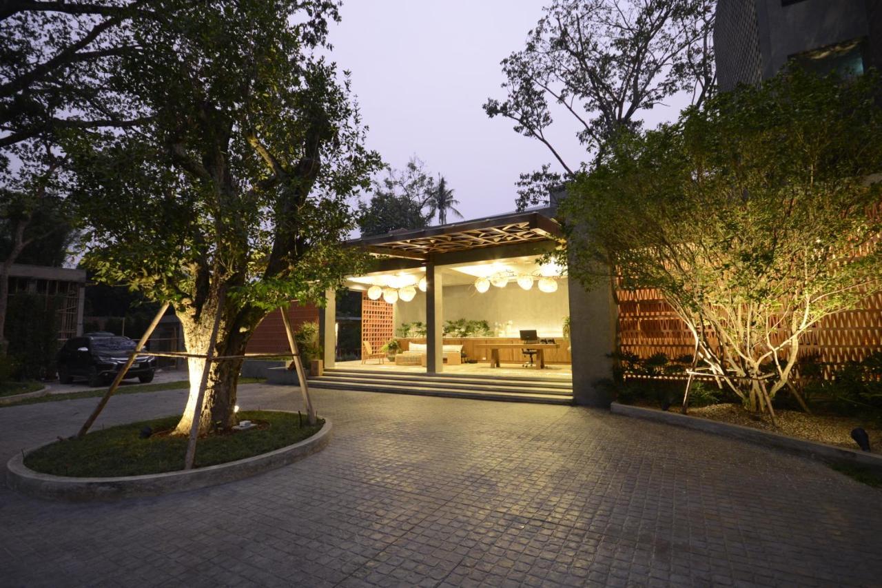 Proud Phu Fah Muang Chiang Mai Hotel Exterior photo