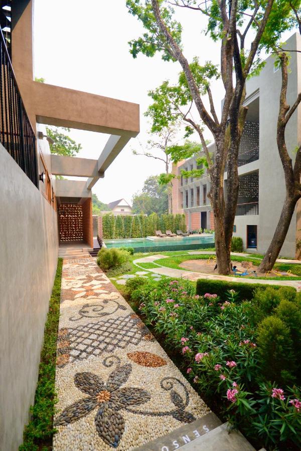 Proud Phu Fah Muang Chiang Mai Hotel Exterior photo