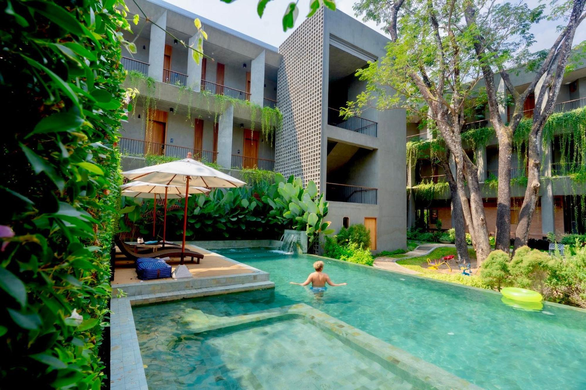 Proud Phu Fah Muang Chiang Mai Hotel Exterior photo