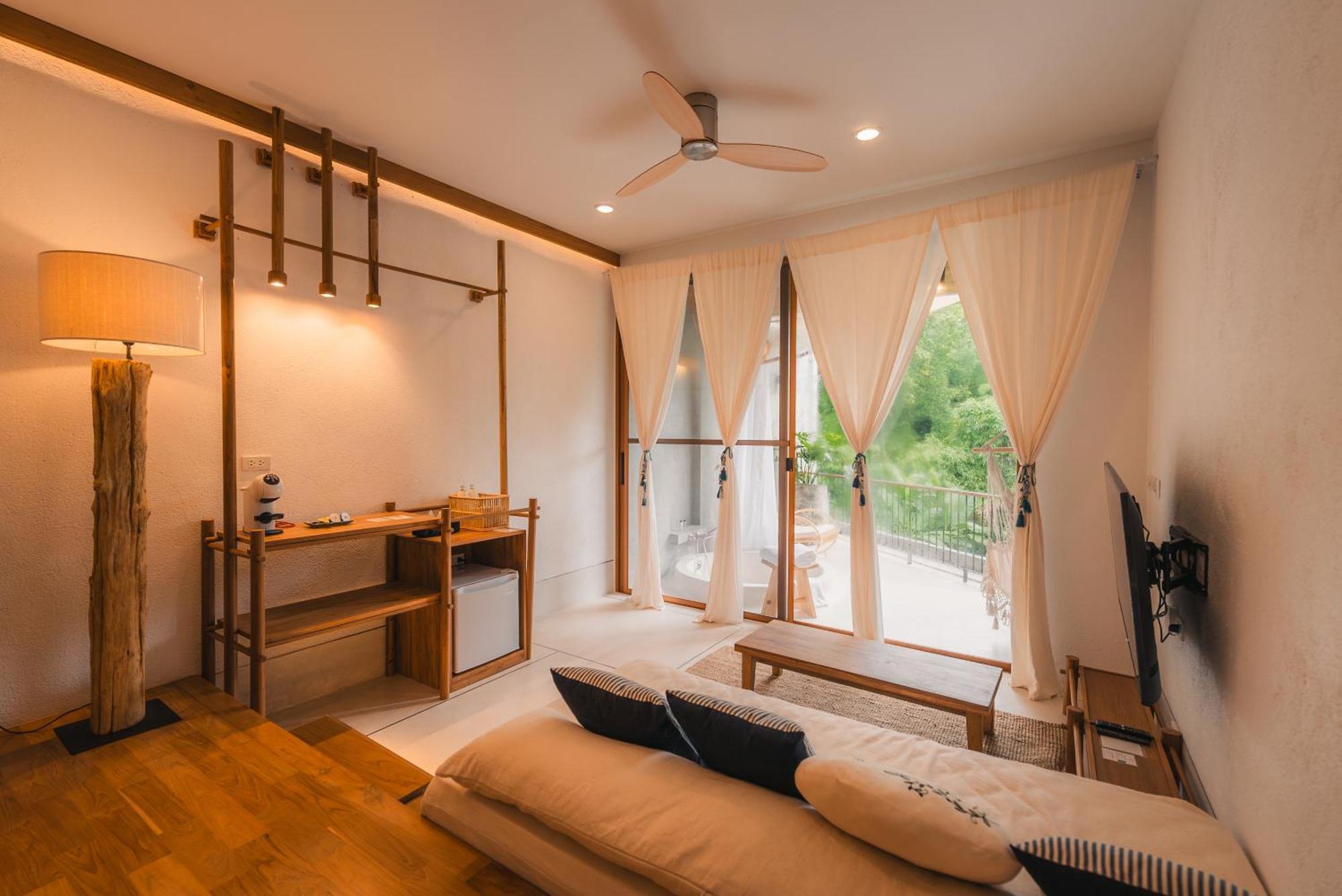 Proud Phu Fah Muang Chiang Mai Hotel Exterior photo